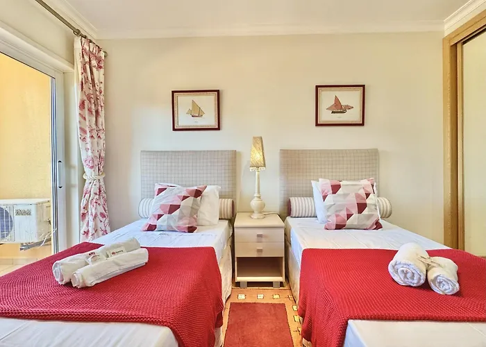 Lovely With Pool By Homing * Vilamoura