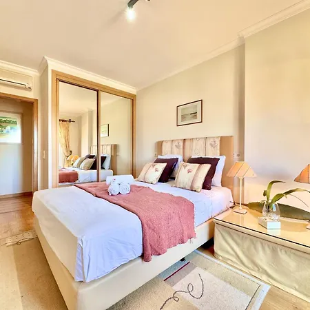 아파트 Vilamoura Stylish 2 With Pool By Homing *