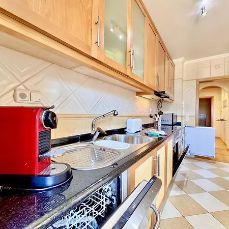 Appartement Lovely With Pool By Homing *