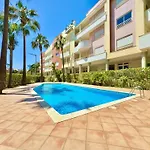 Lovely With Pool By Homing شقة فيلامورا
